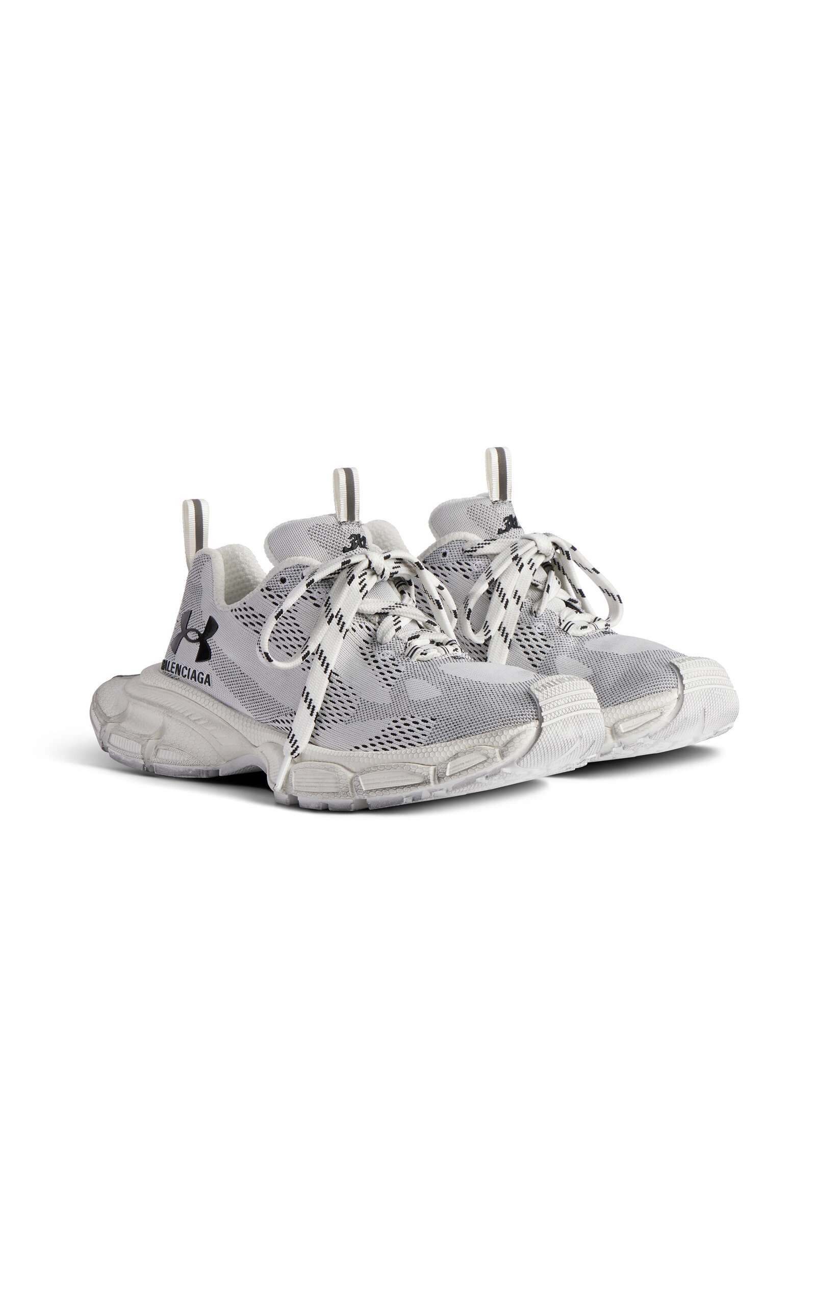 x Under Armour 3XL Mesh Sneakers black/white - 3