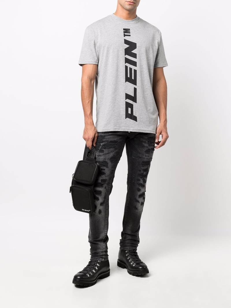 PHILIPP PLEIN vertical logo print T-shirt outlook