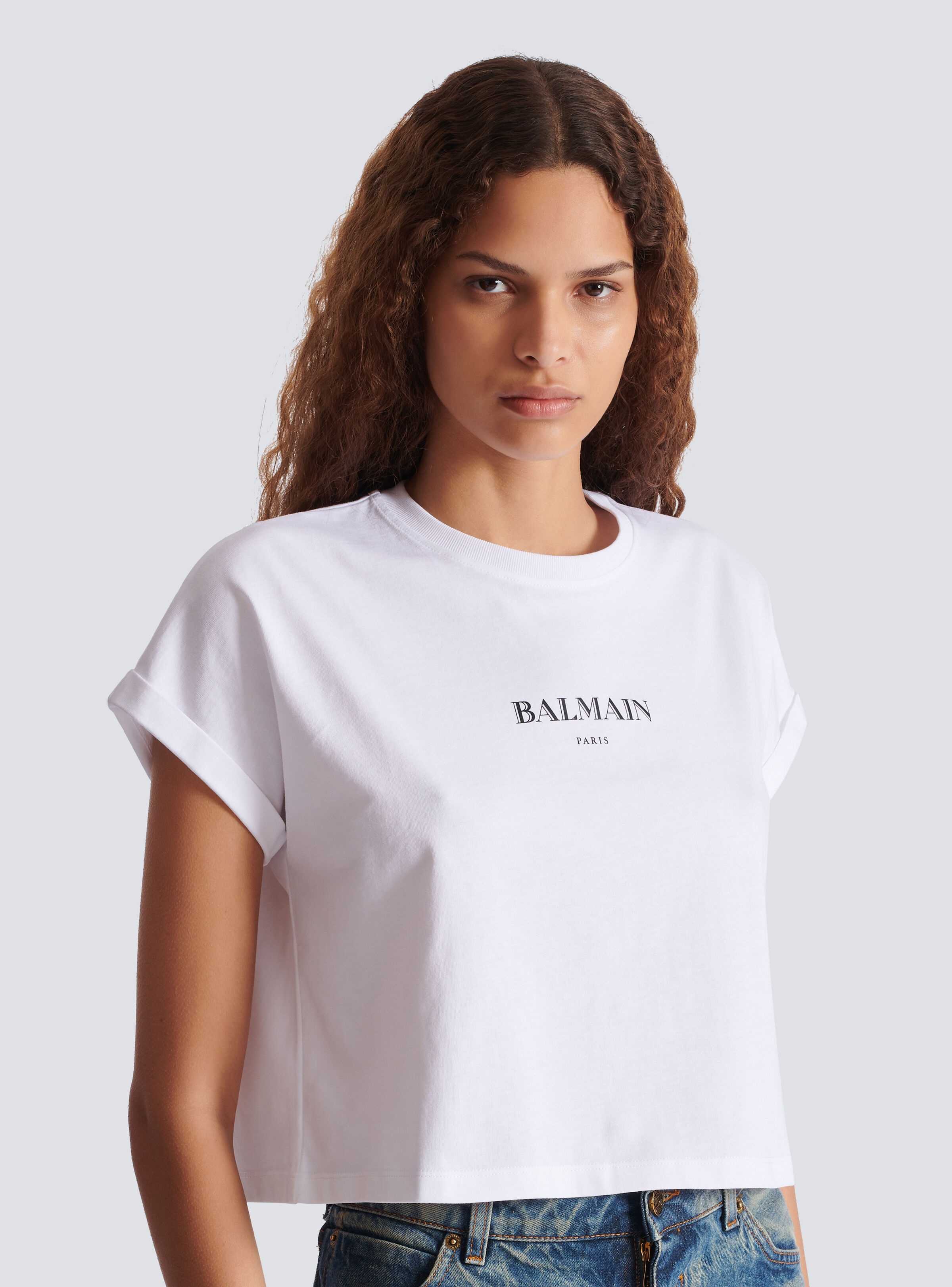 Cropped T-shirt with Balmain print - 6