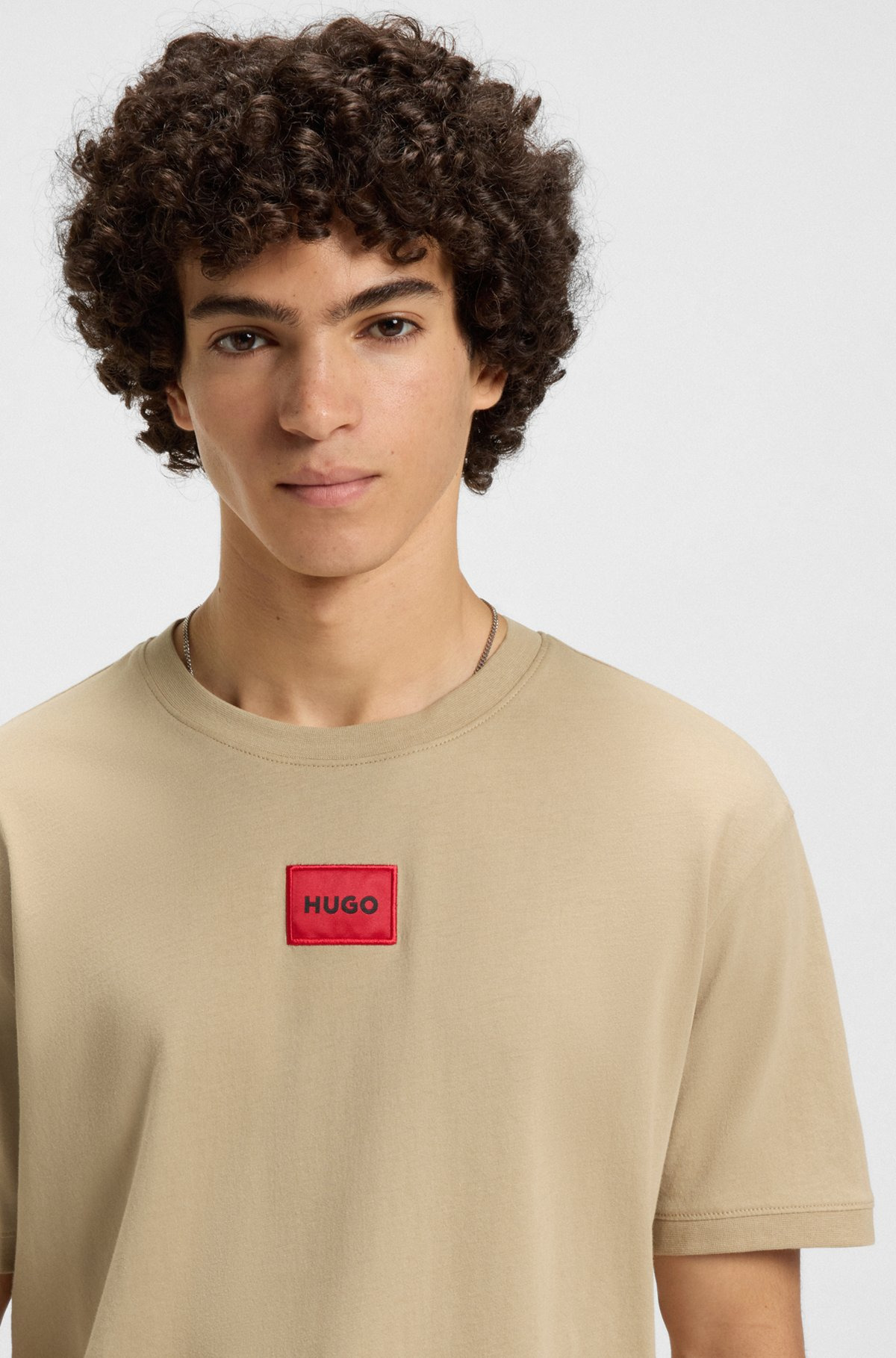COTTON-JERSEY T-SHIRT WITH LOGO LABEL - 3