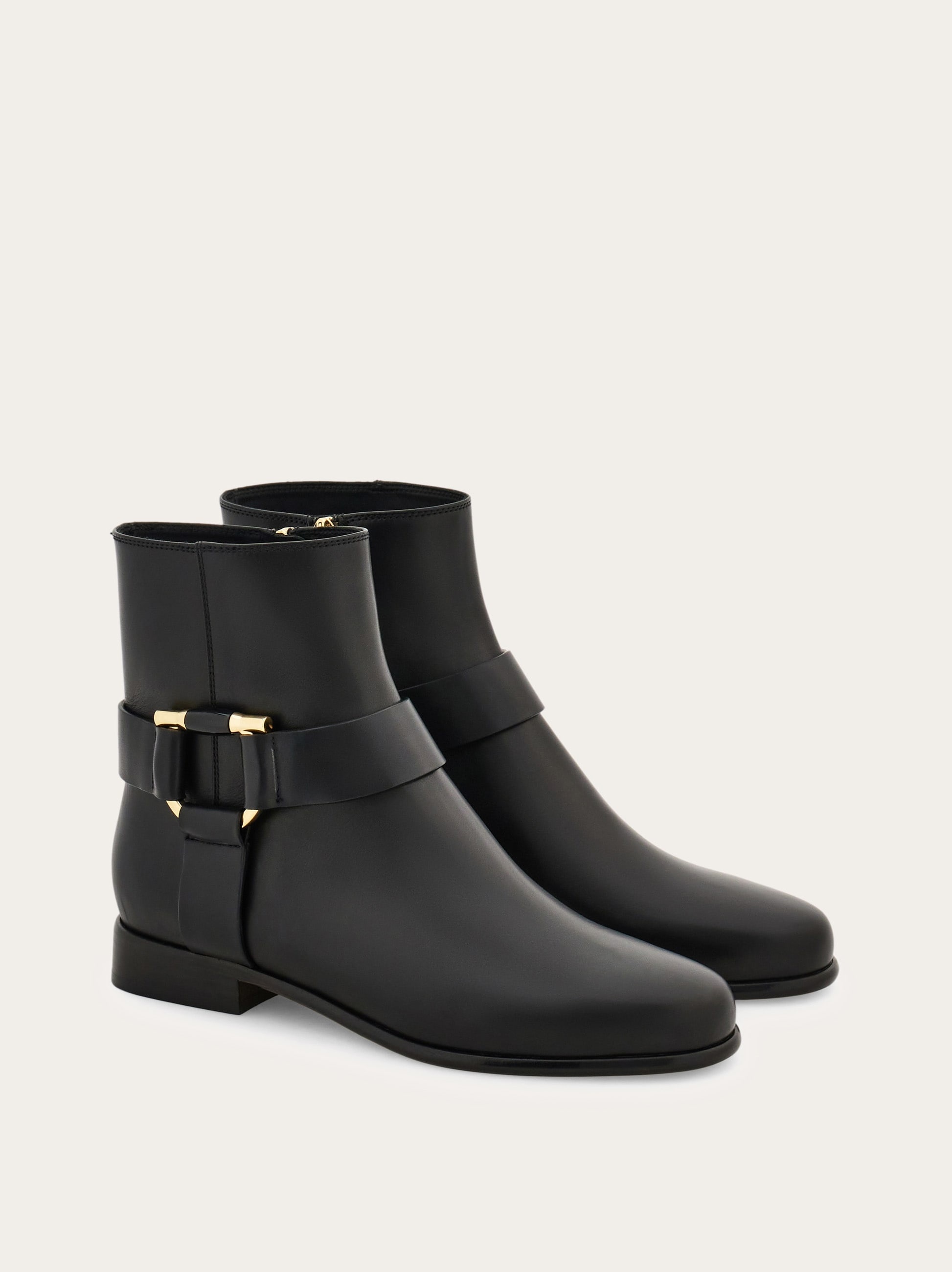 Gancini ornament ankle boot - 5