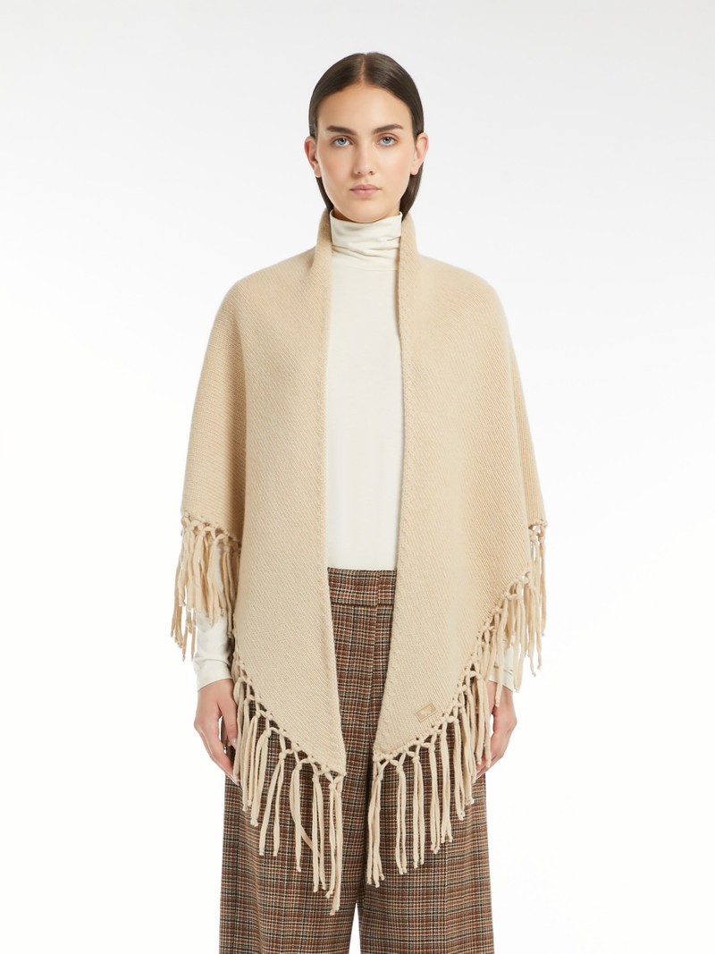 WEEKEND Max Mara TORNADO Triangular wool shawl outlook