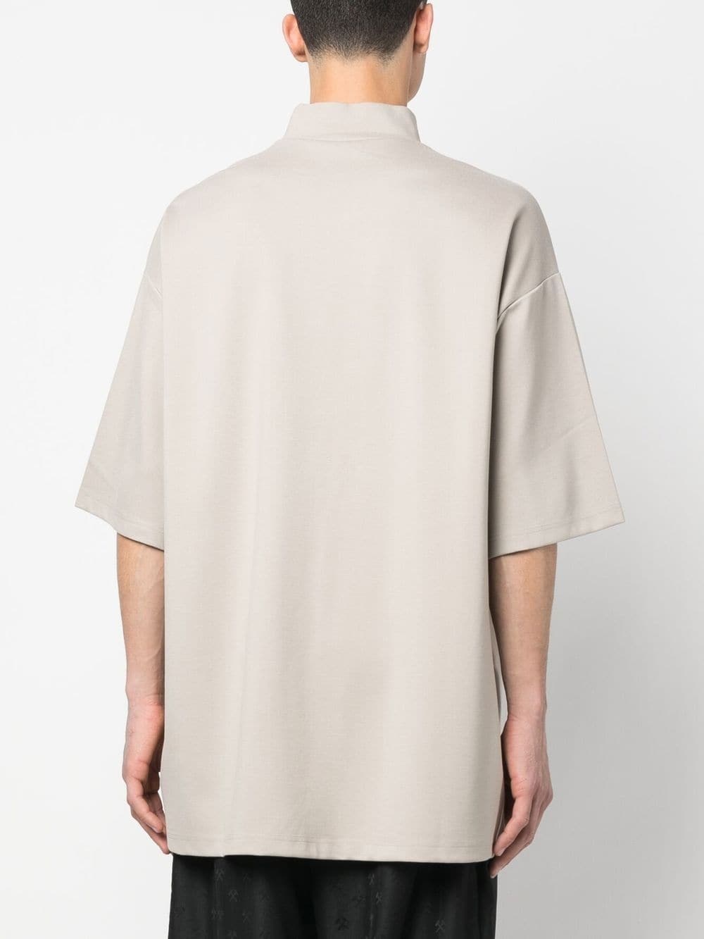 logo-embroidered mandarin-collar T-shirt - 4