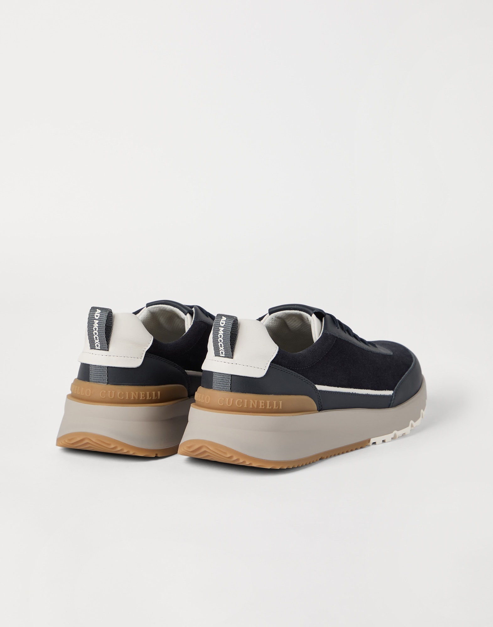 Washed suede and semi-polished calfskin runners - 2