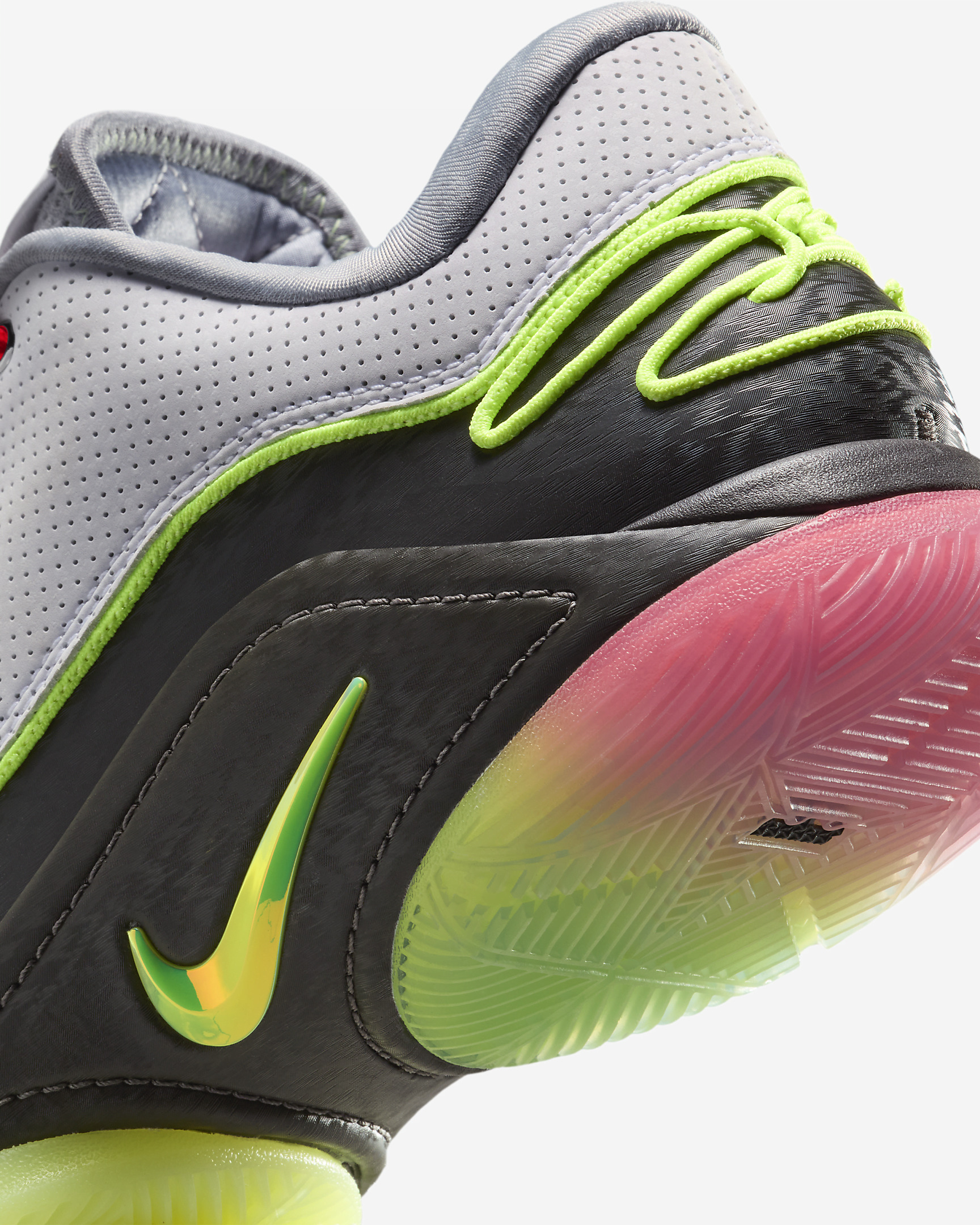 LeBron XXII Basketball Shoes - 8