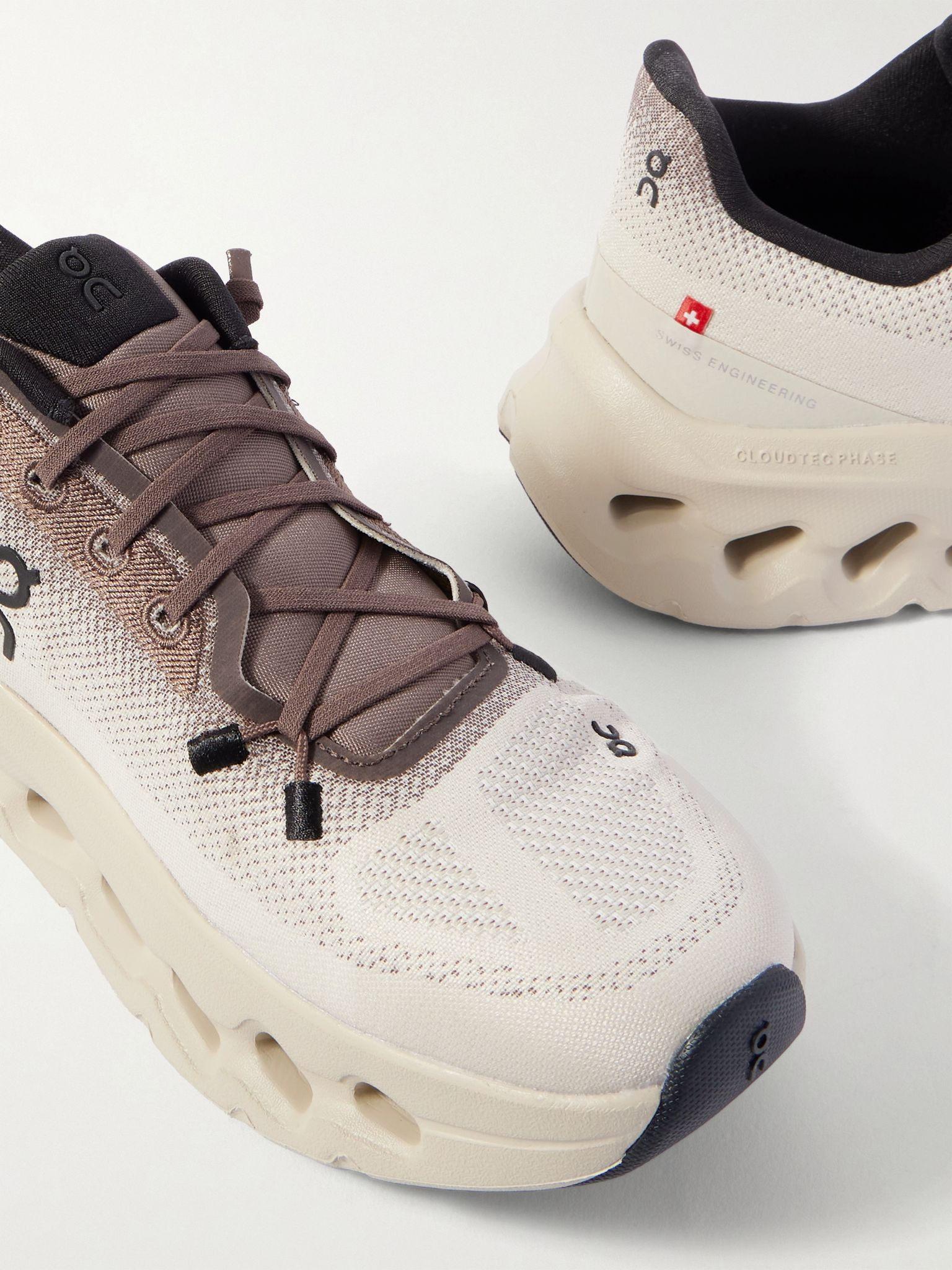 Cloudtilt stretch recycled-knit sneakers Taupe - 4