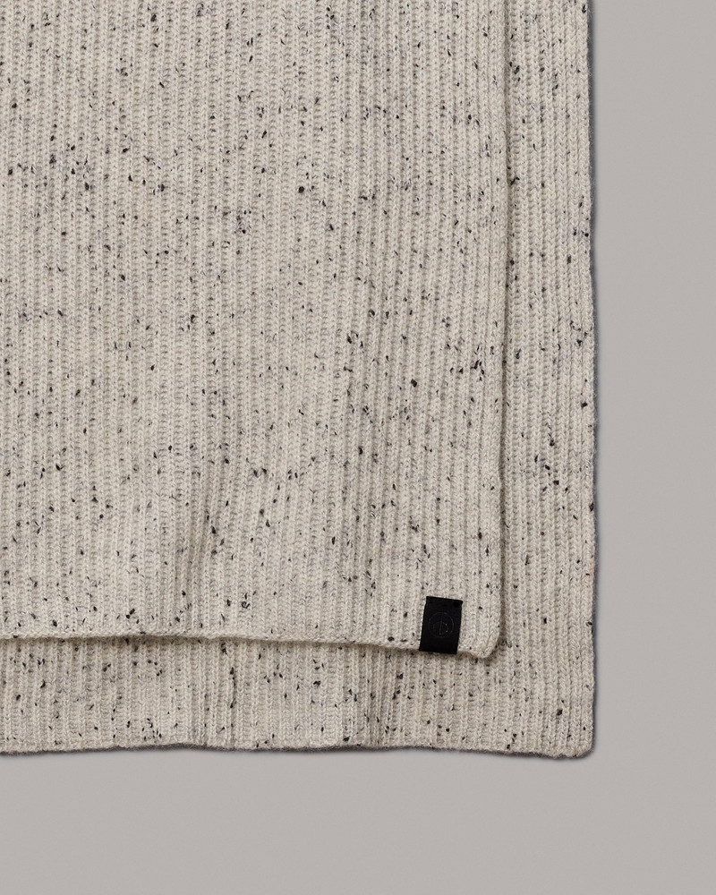 Harlow Wool Cashmere Scarf
Midweight Scarf 3