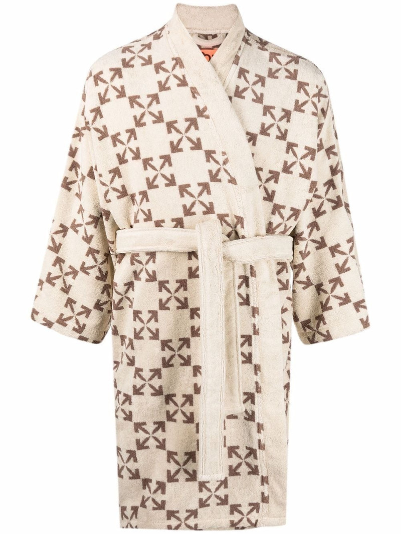 Arrows pattern robe 1