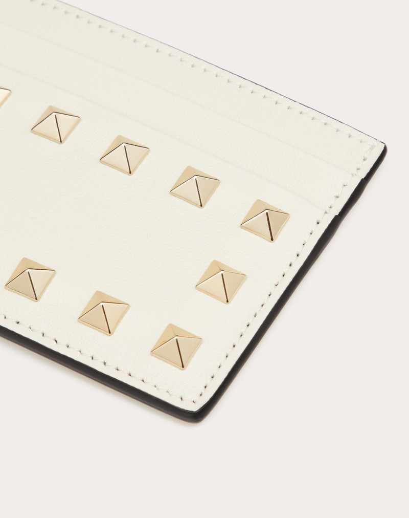 Valentino ROCKSTUD CALFSKIN CARDHOLDER outlook