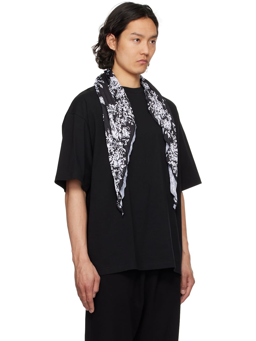 Black Wrinkled Muffler T-shirt - 2
