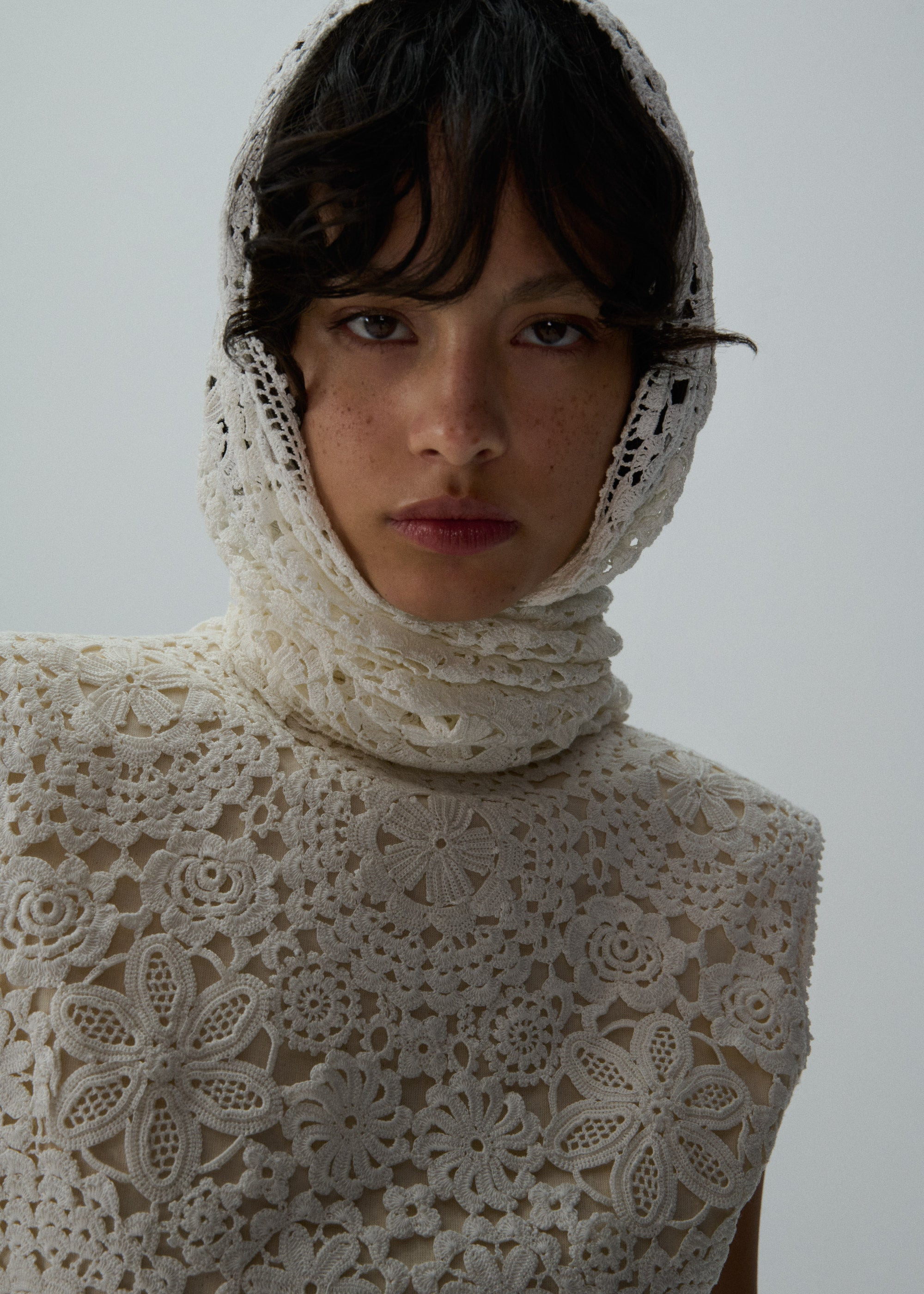 Crochet scarf in cream - 3