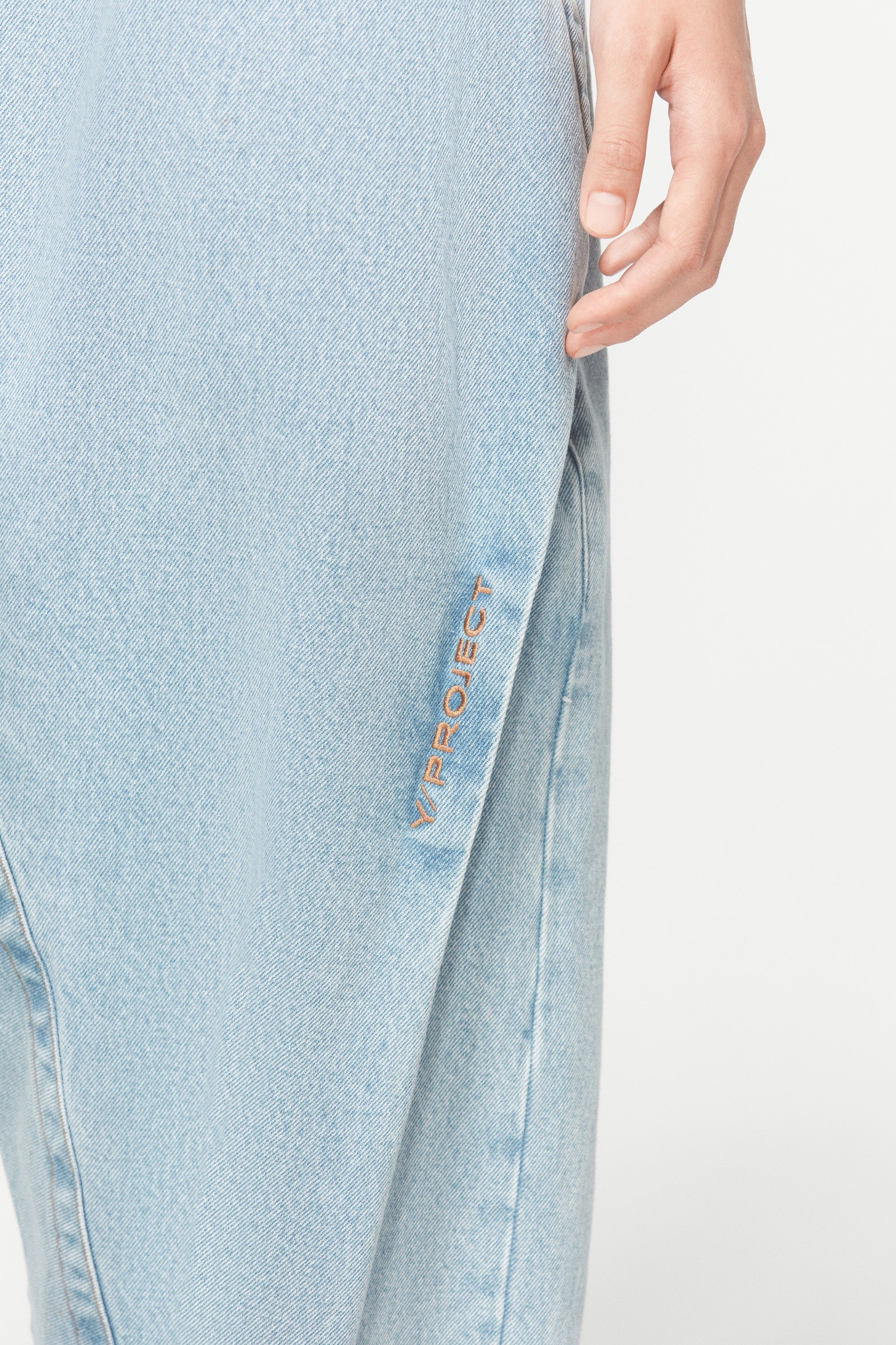 PINCHED LOGO SOUFFLE JEANS - 4