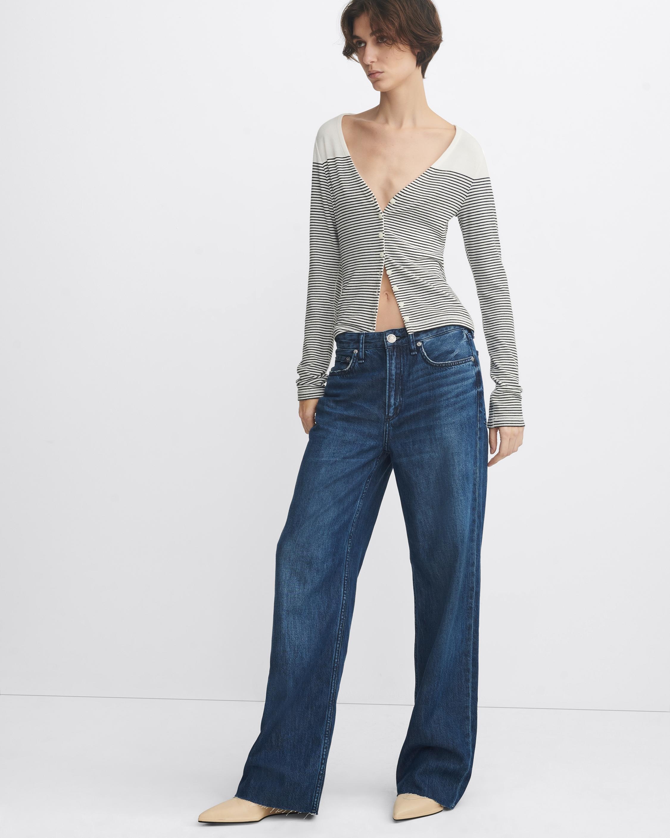 Featherweight Logan Wide-Leg - Randie
Mid-Rise Featherweight Jean - 3