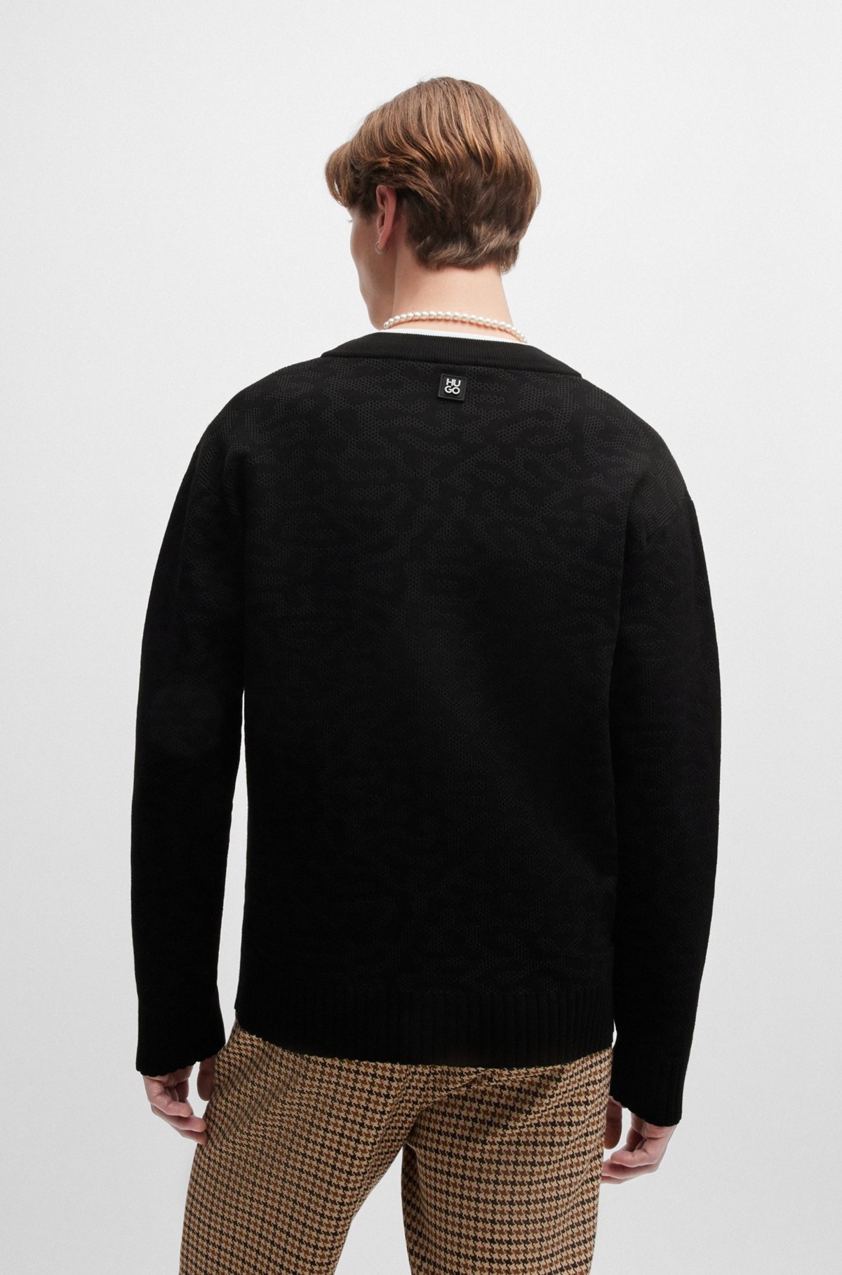 V-NECK CARDIGAN WITH ANIMAL-PATTERN JACQUARD - 5