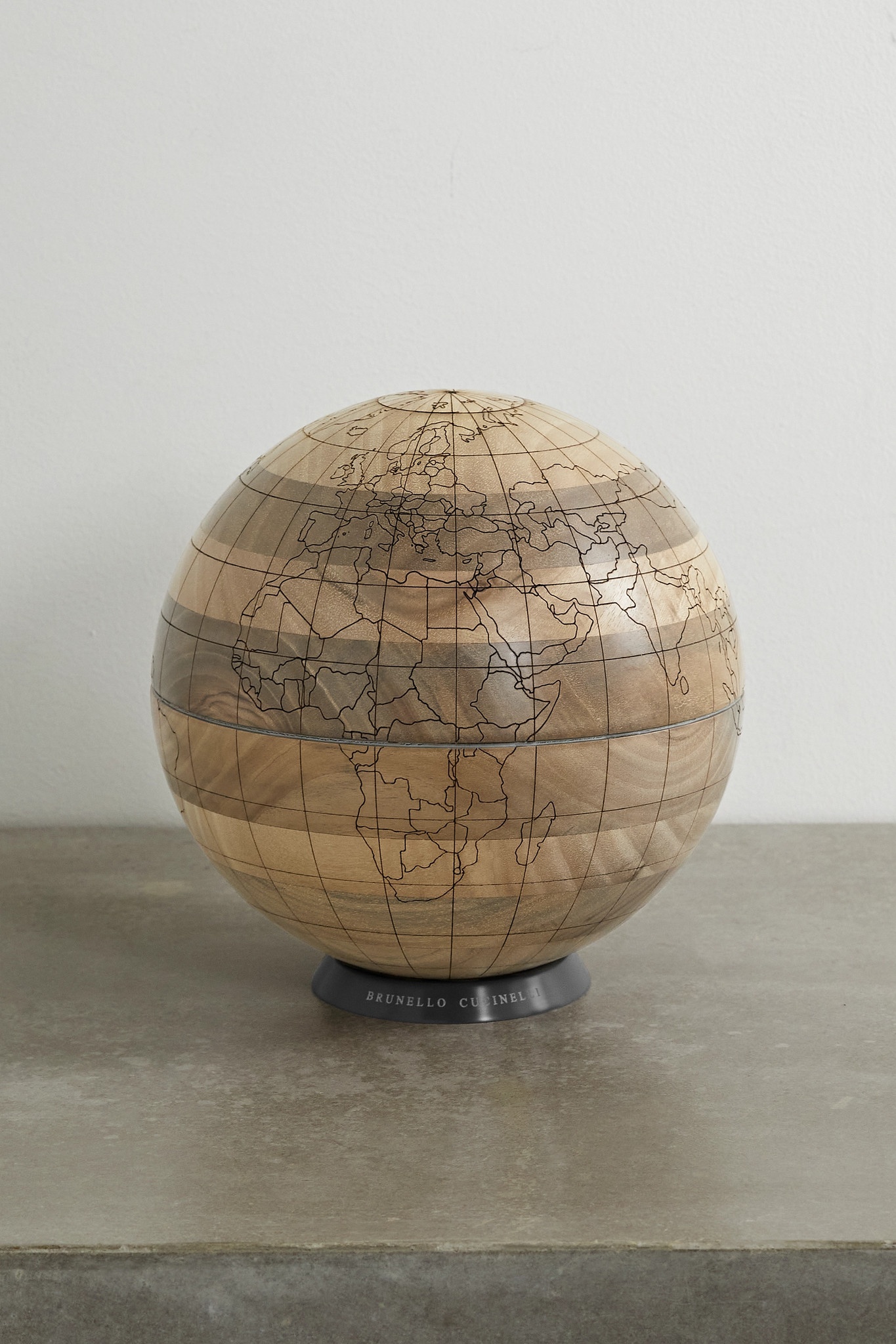 Walnut wood and KRION globe - 1