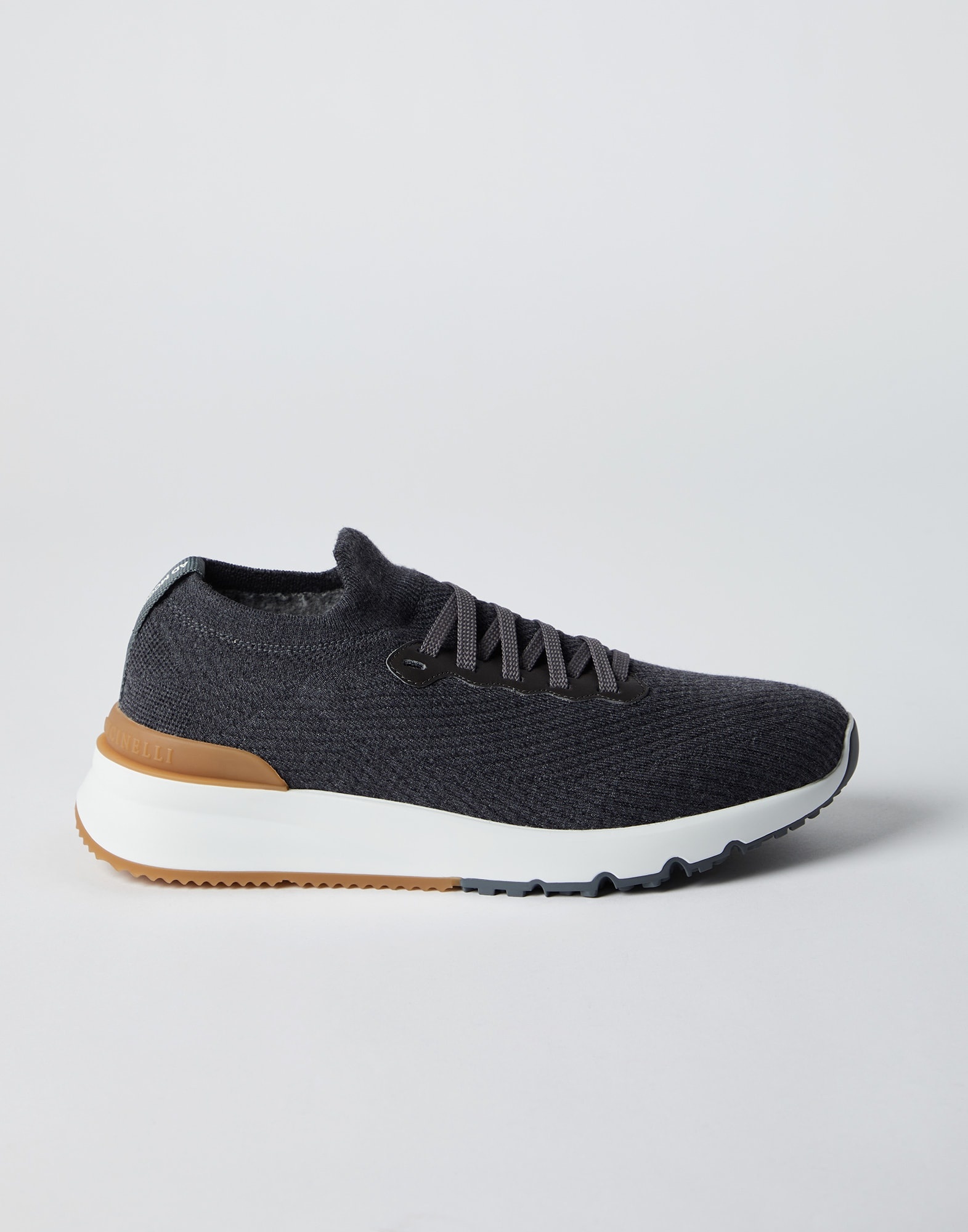 Wool knit and semi-polished calfskin runners with warm inner lining - 5