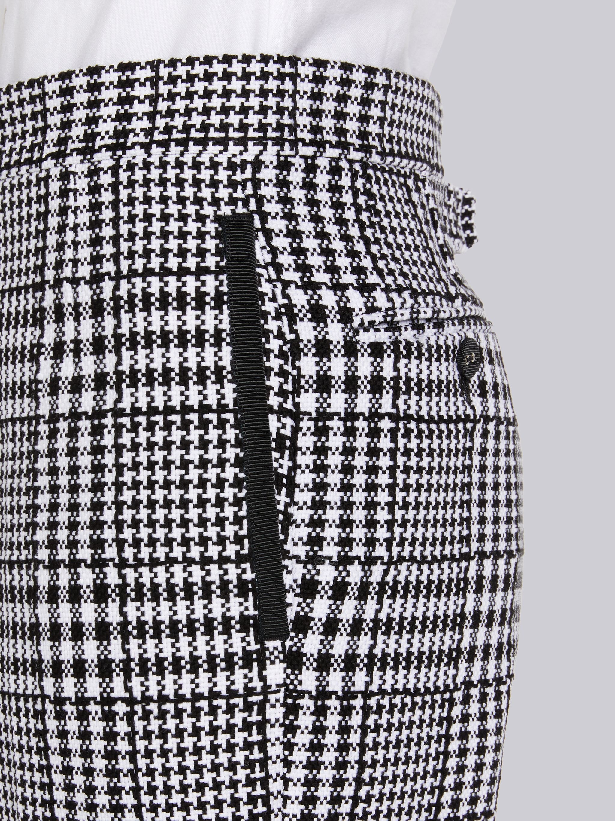 Black and White Large Gingham Summer Tweed Backstrap Bermuda Short - 5