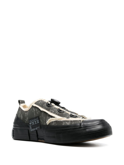 Yohji Yamamoto camouflage-print low-top sneakers outlook