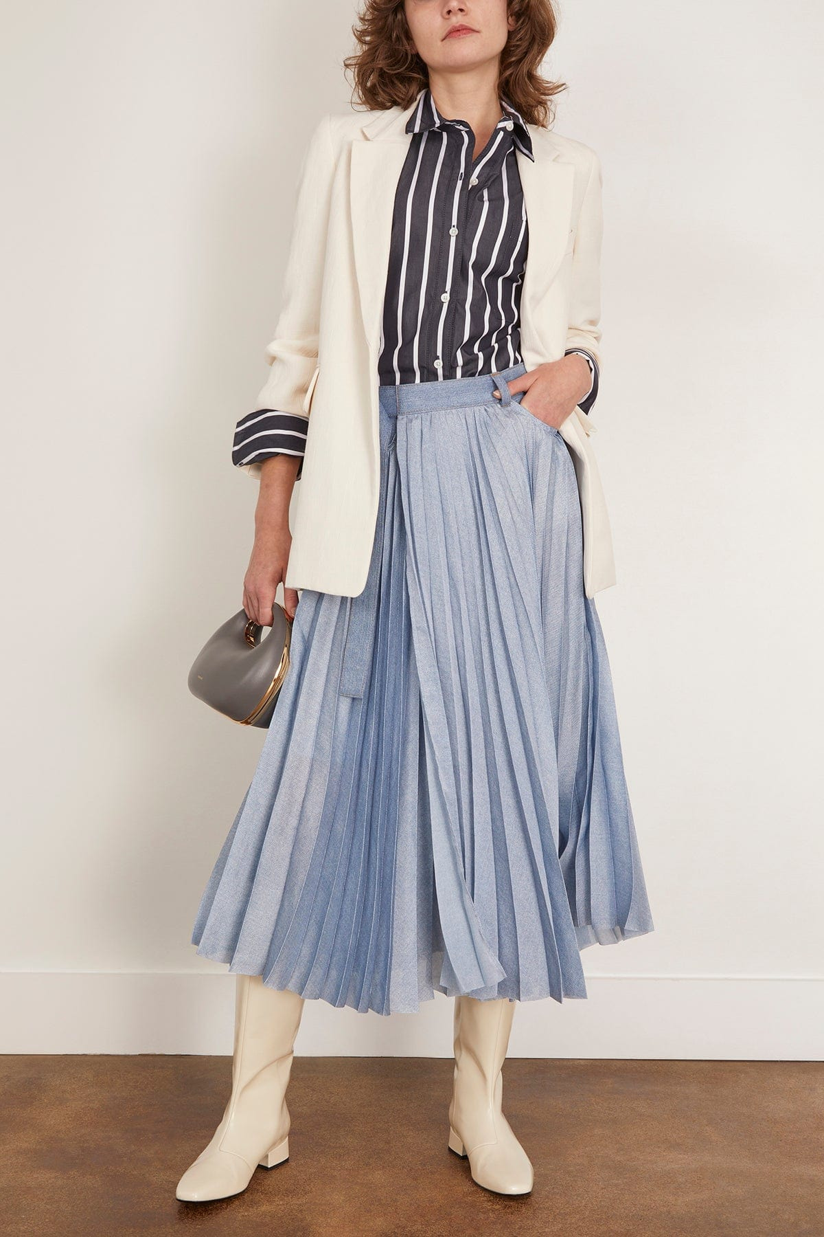 Denim Skirt in Light Blue - 2