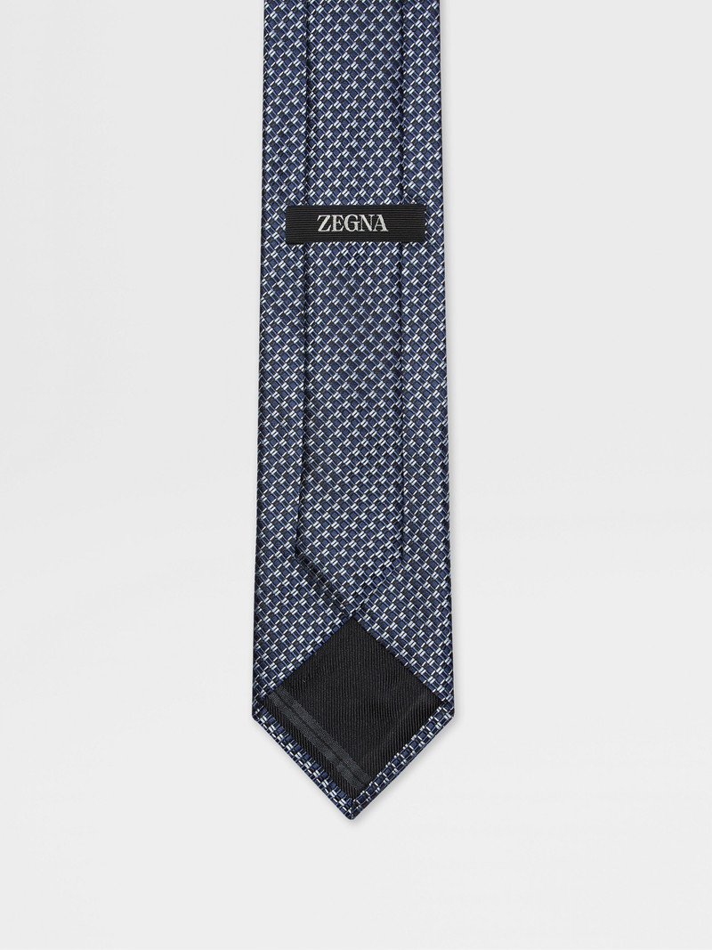 DARK BLUE SILK TIE 3