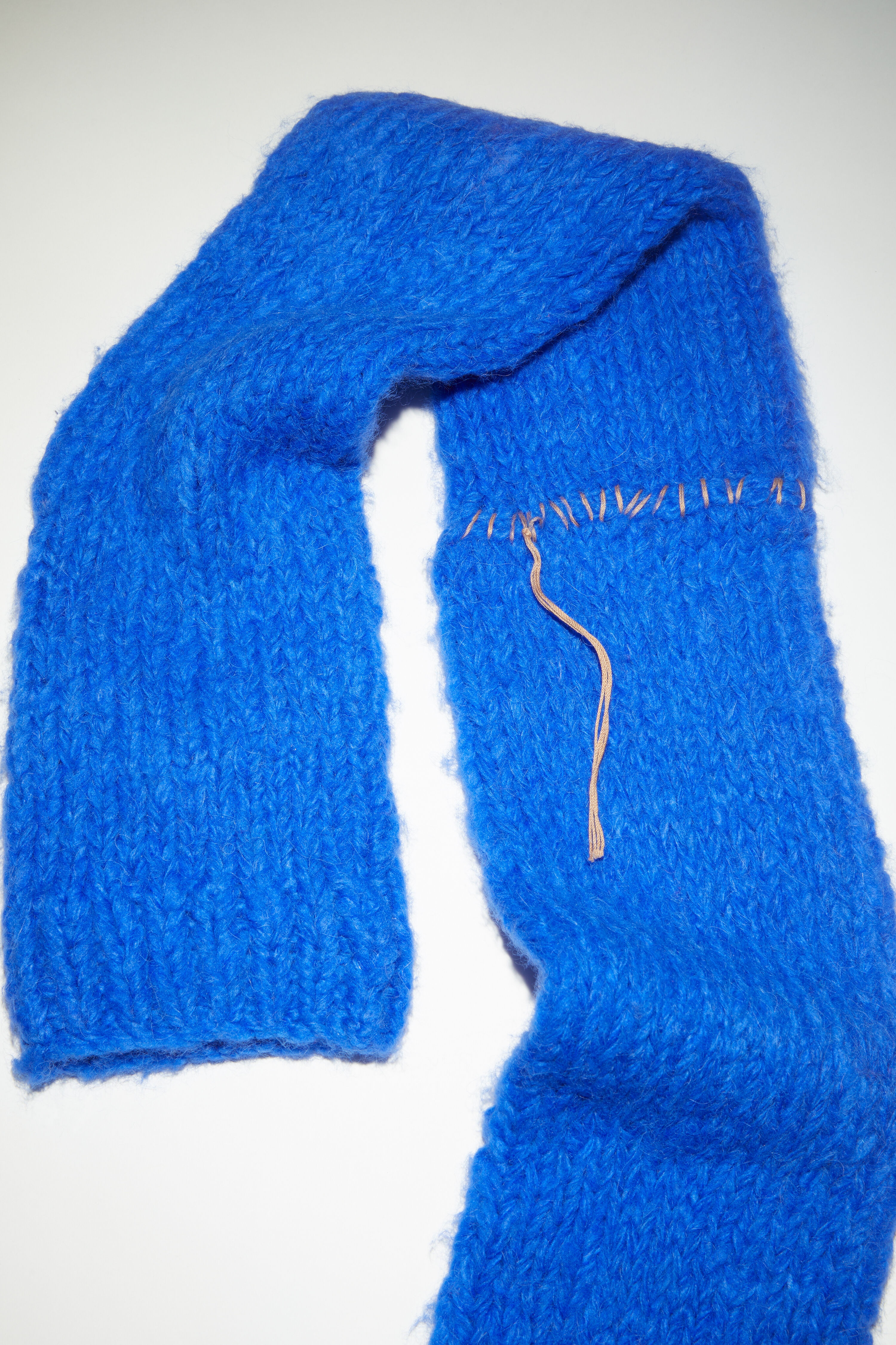 Alpaca blend sleeve scarf - Deep blue - 2