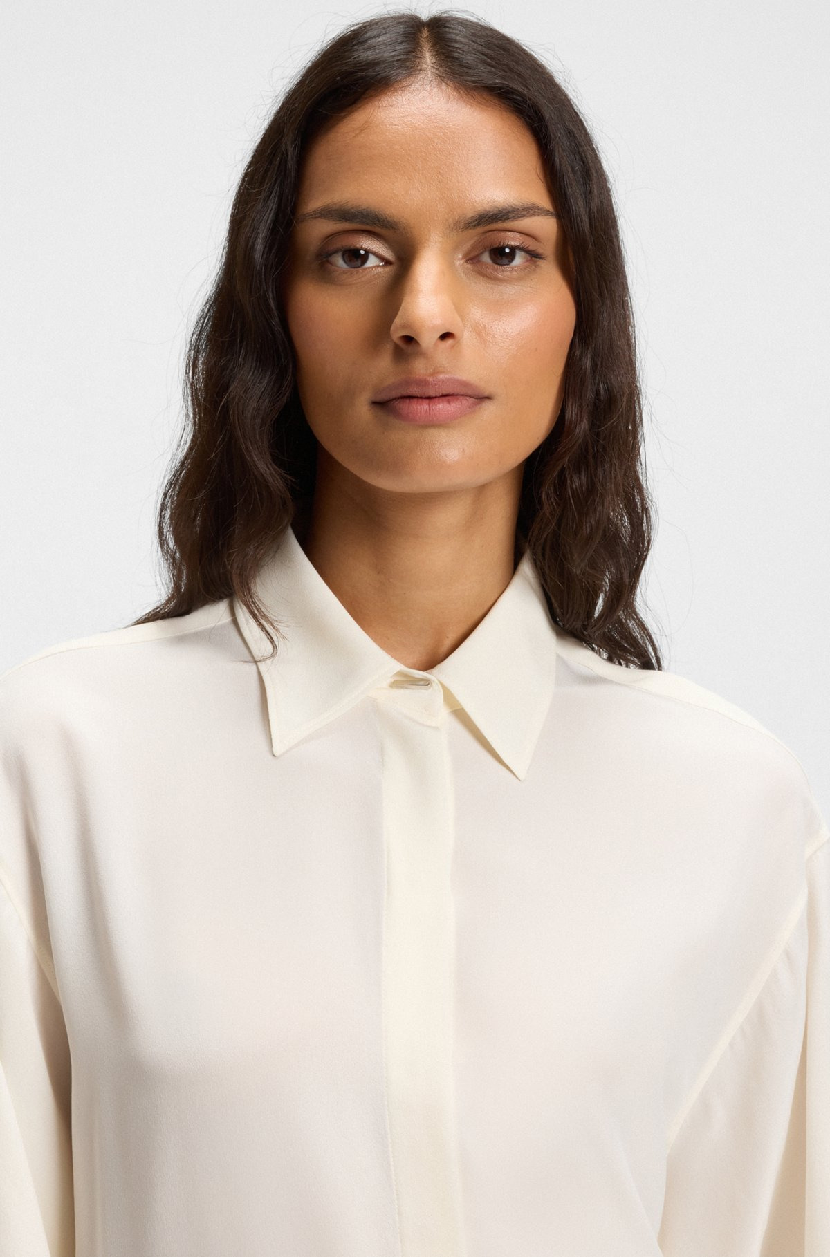 RELAXED-FIT BLOUSE IN SAND-WASHED SILK CHIFFON - 4