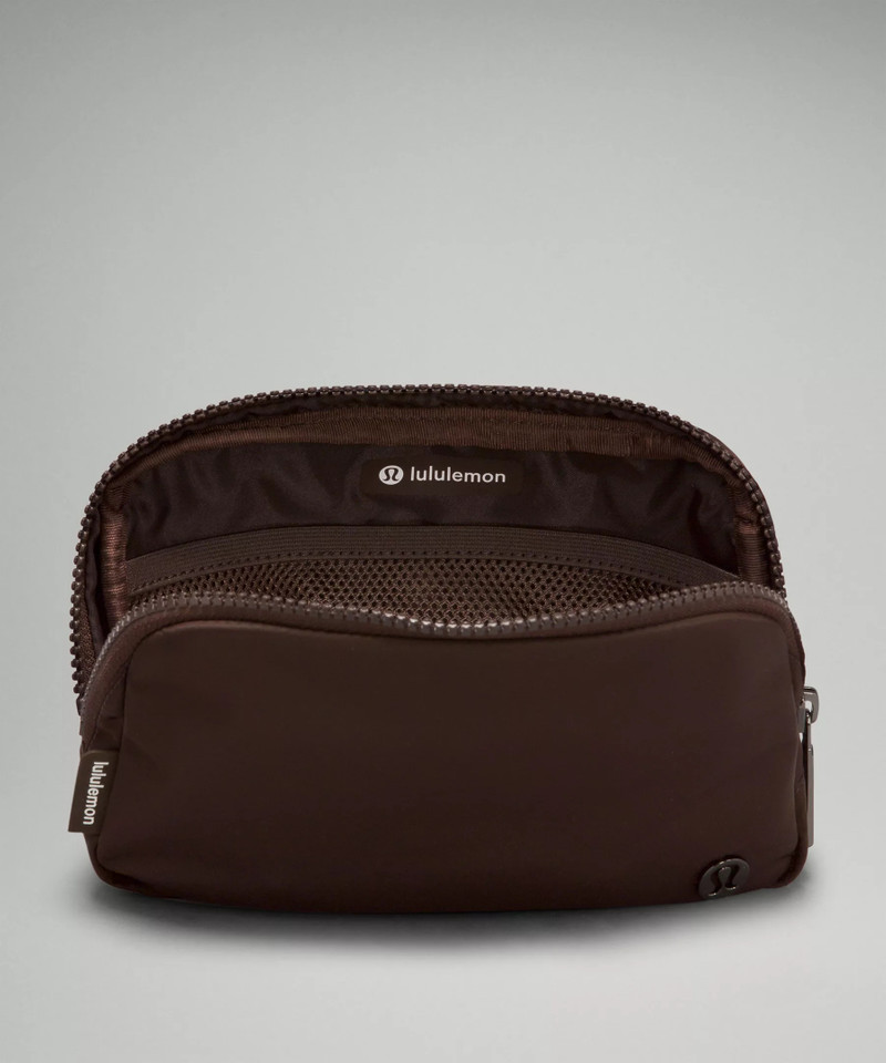 Everywhere Belt Bag with Long Strap 1L 4