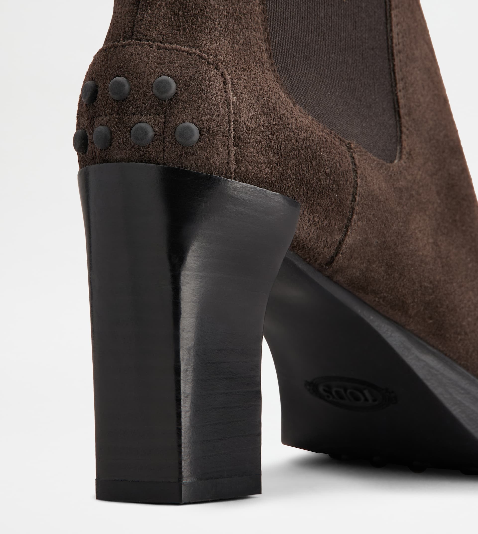 CHELSEA ANKLE BOOTS IN SUEDE - BROWN - 5