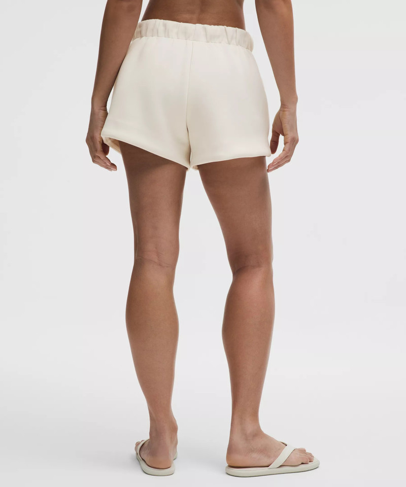 Sleek Spacer Mid-Rise Short 3.5" 3