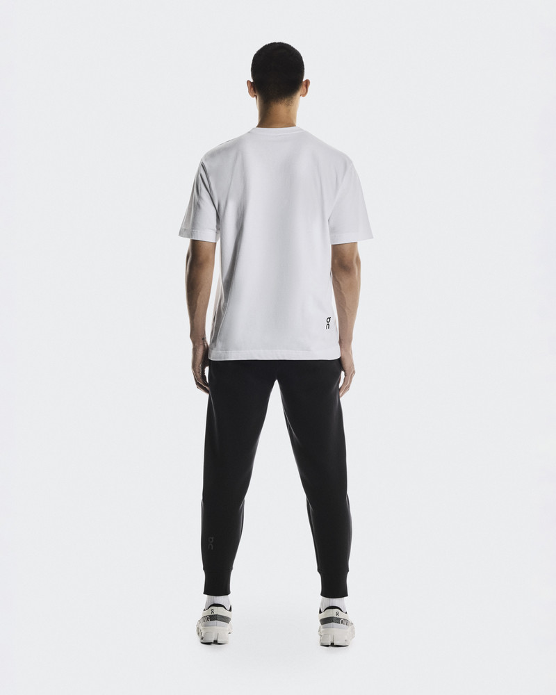 On Focus Tech Sweatpants outlook