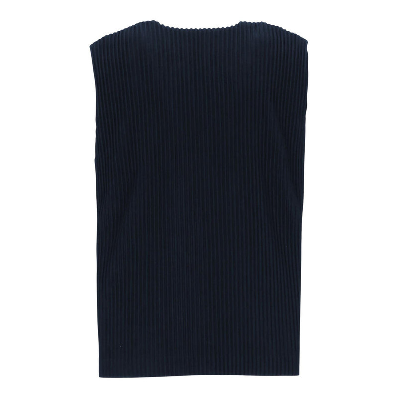 ISSEY MIYAKE Basics Vest outlook