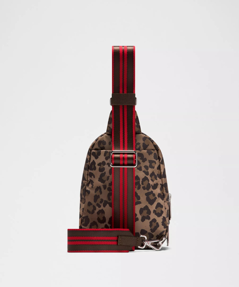 Everywhere Small Sling Bag 2L *Leopard 3