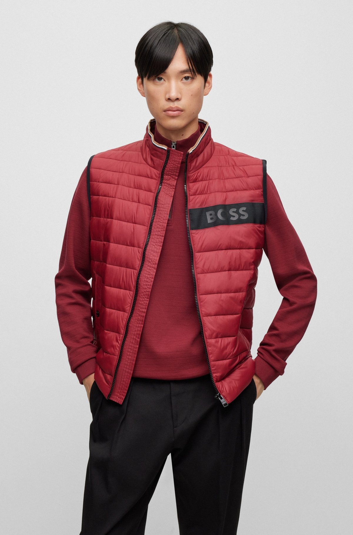 WATER-REPELLENT GILET WITH 3D-LOGO TAPE - 2