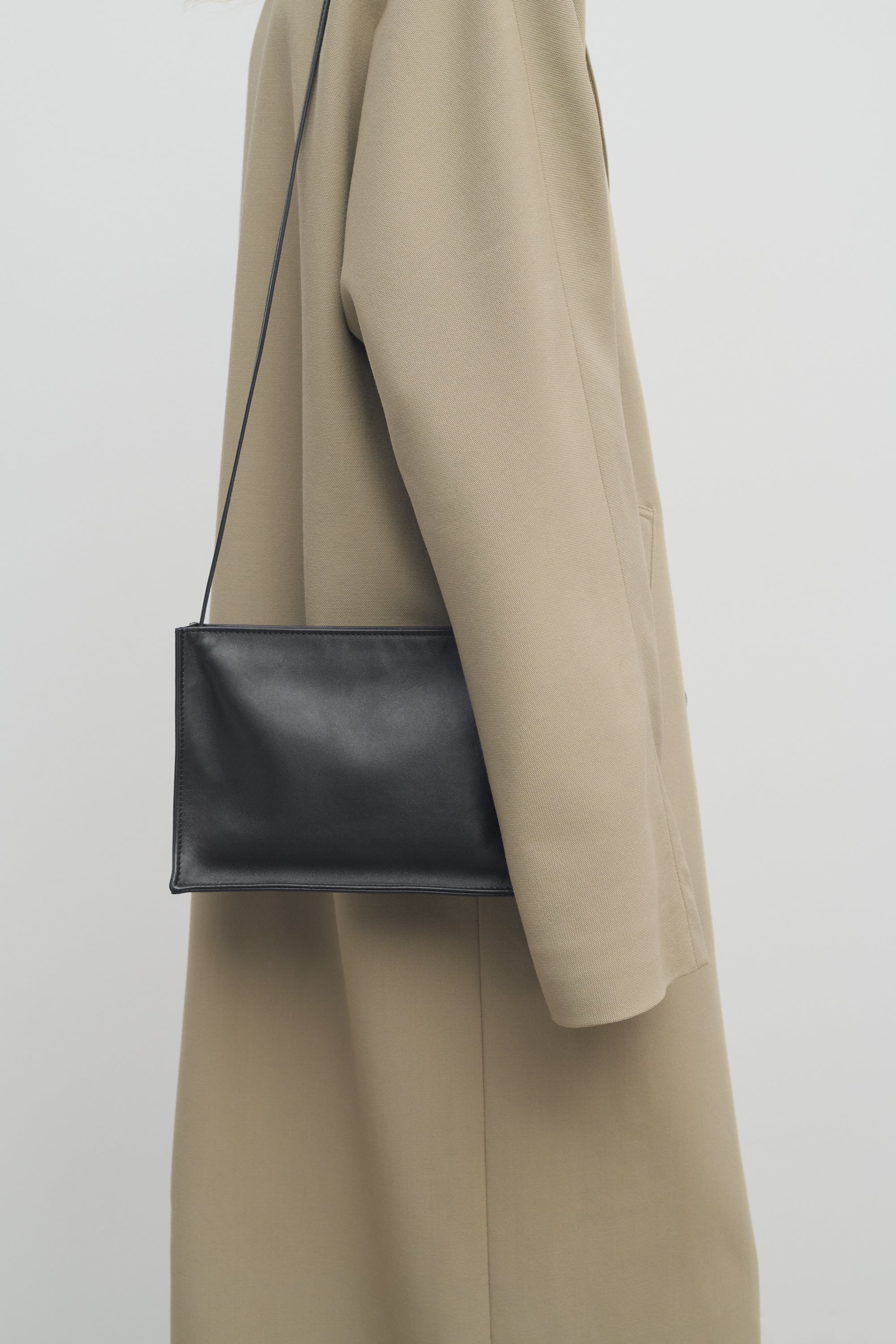 Large To Go Crossbody Bag in Leather - 4