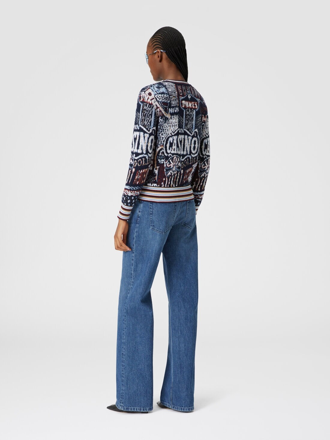 Crewneck pullover in wool blend with jacquard lettering - 3