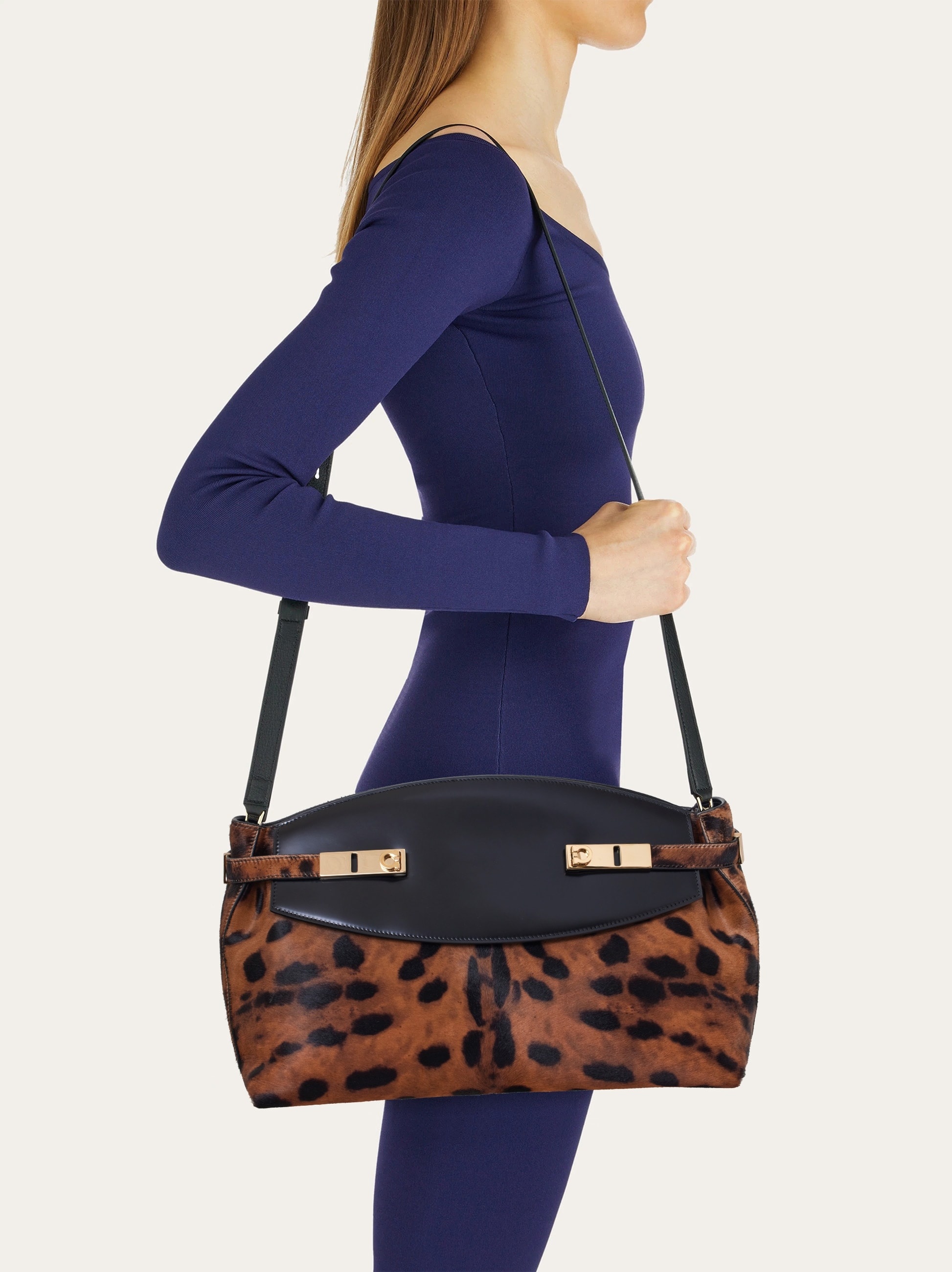 Hug shoulder bag - 3