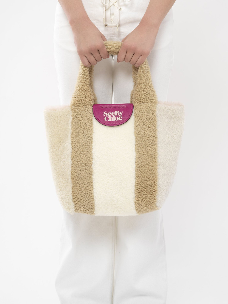 See by Chloé HUGGY TOTE outlook