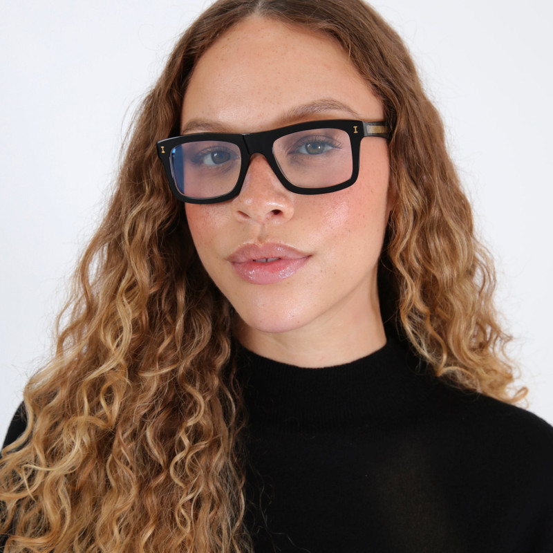 illesteva Catania Optical outlook