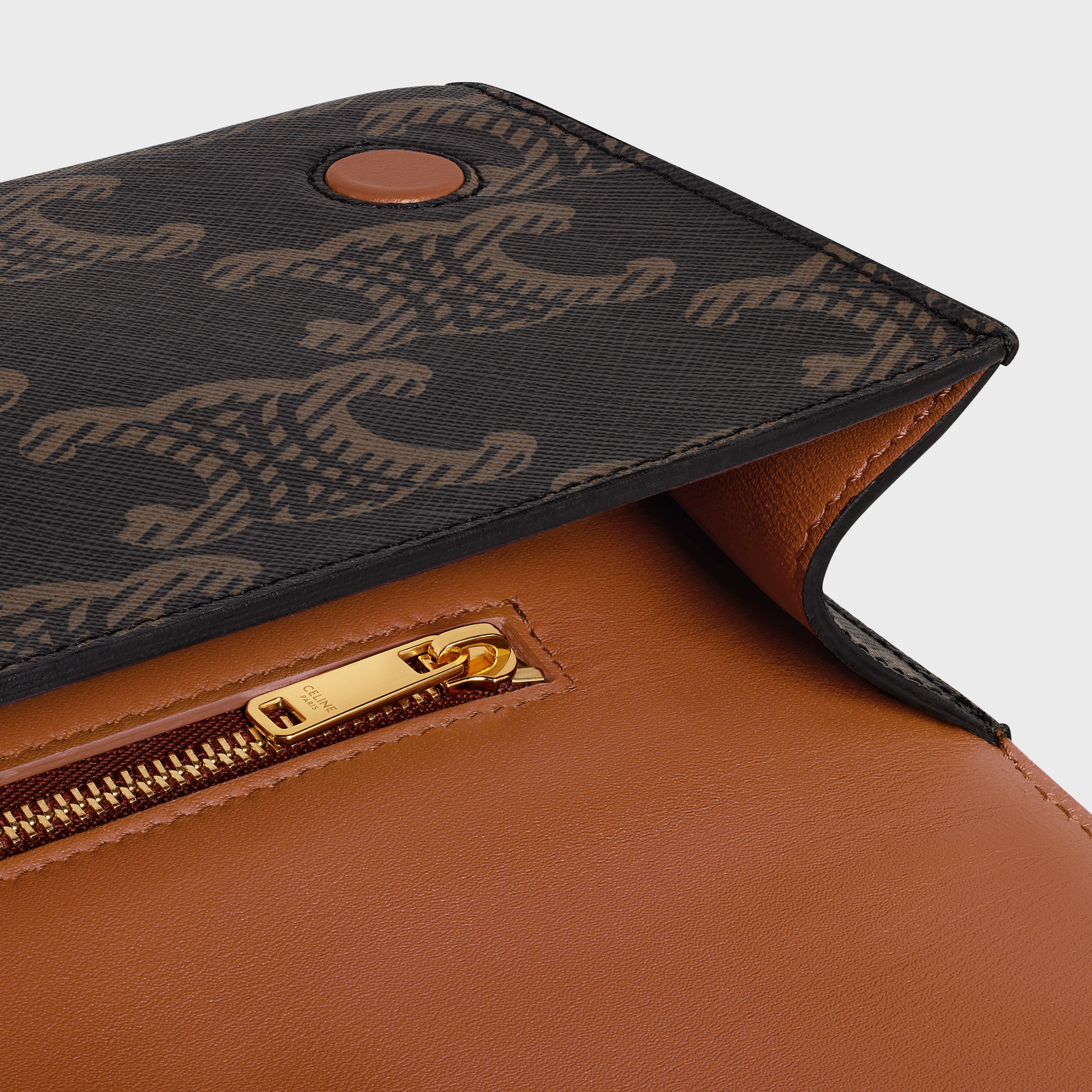 ASYMETRIC CLUTCH in Triomphe Canvas XL and Calfskin - 4