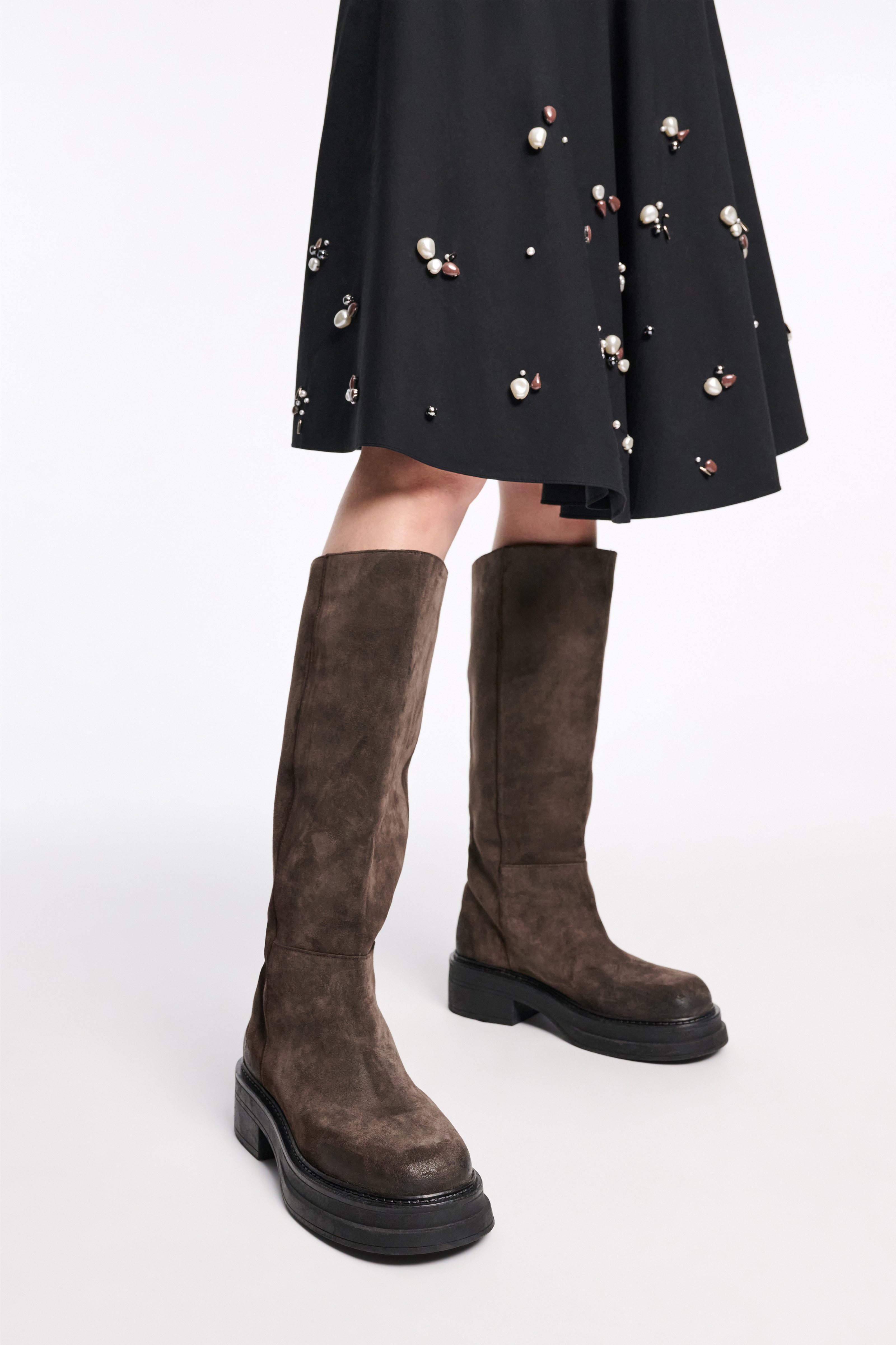 SUEDE SENSATION Knee Boot - 4