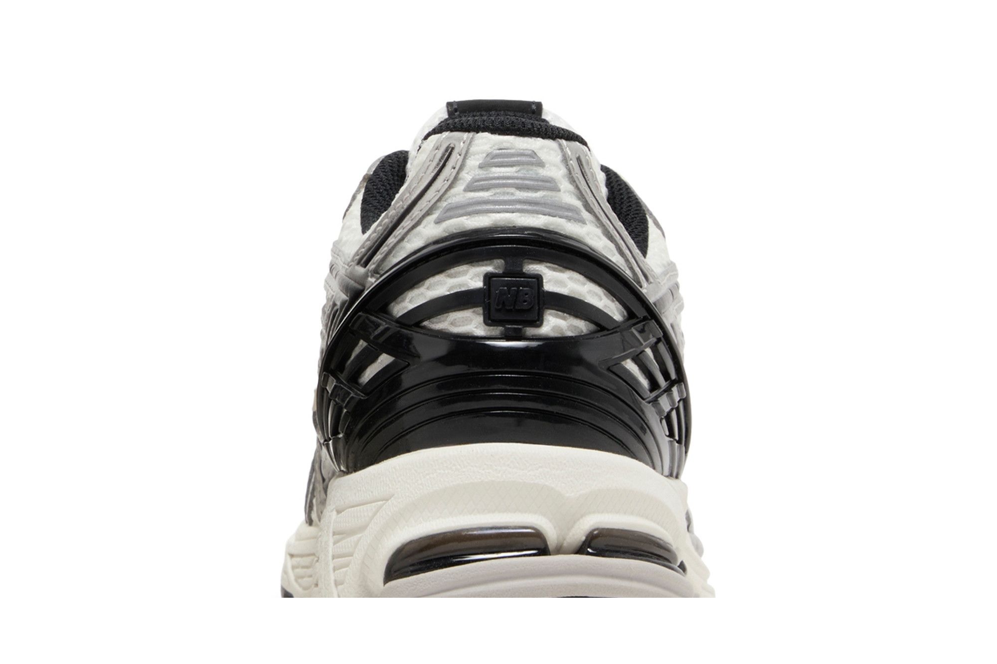 1906R 'Silver Metallic Black' - 7