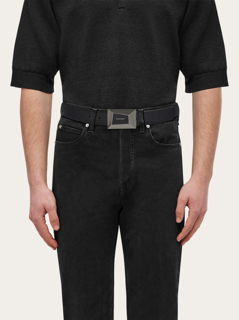 Reversible and adjustable belt 4