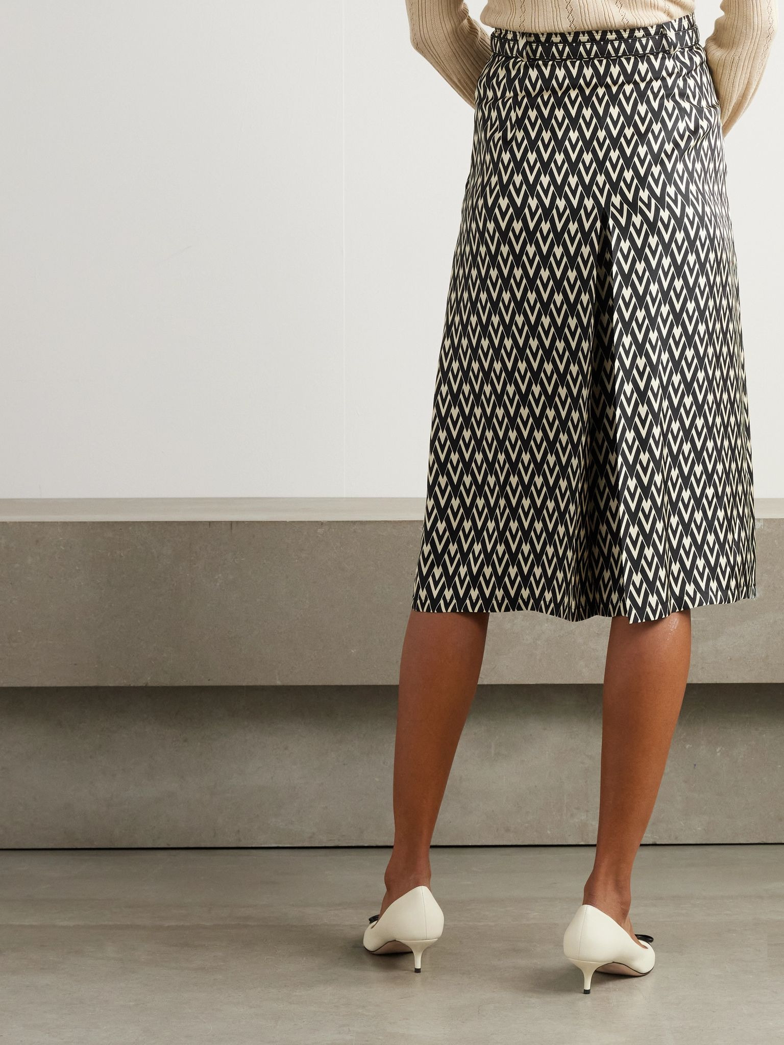 Belted pleated printed silk-twill midi skirt Black - 3