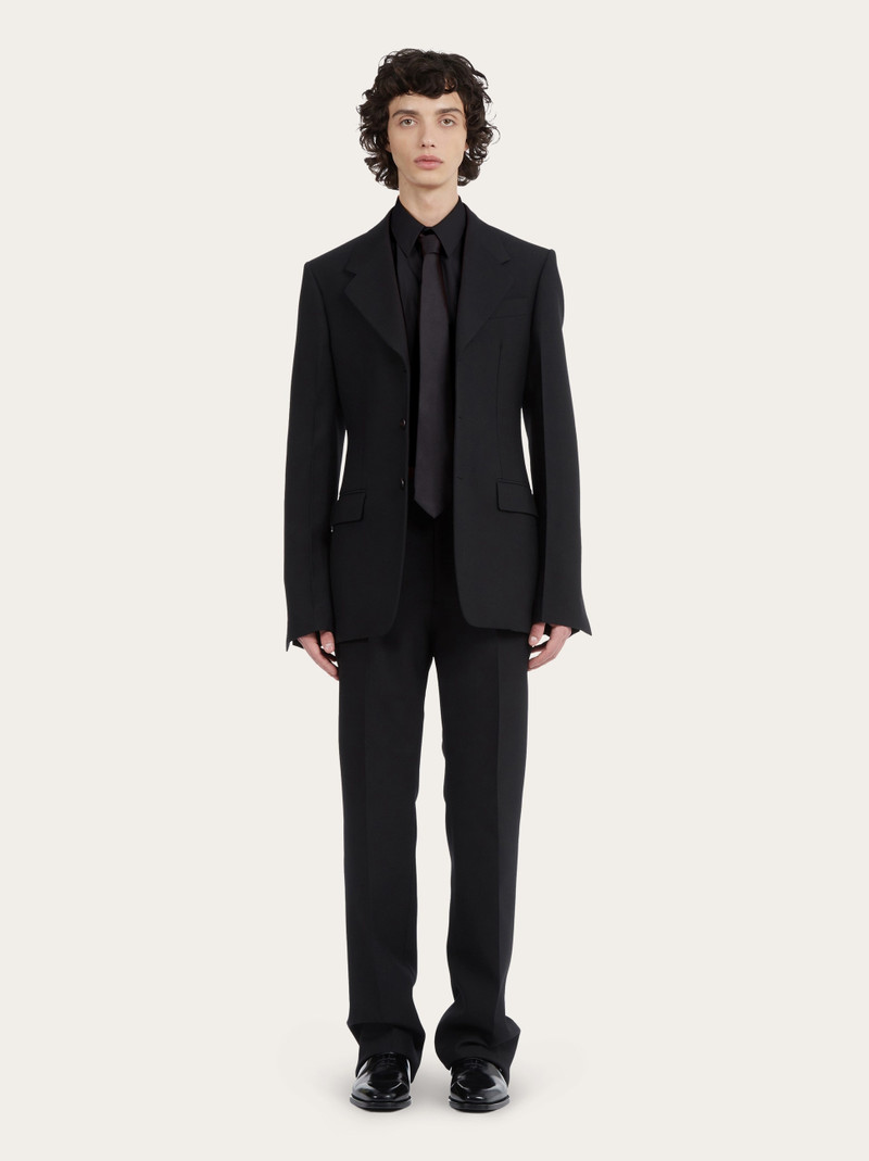 Long sleeved sports shirt 8