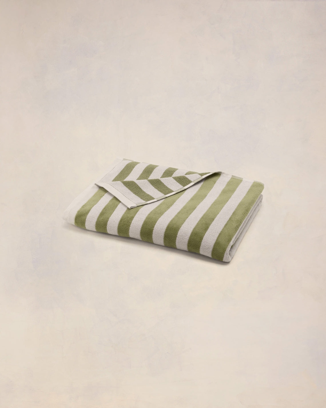 STRIPED BEACH TOWEL 2