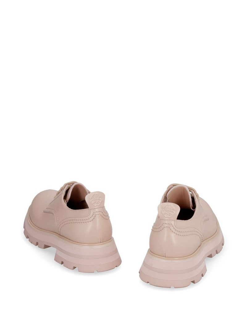 Wander lace-up shoes 3
