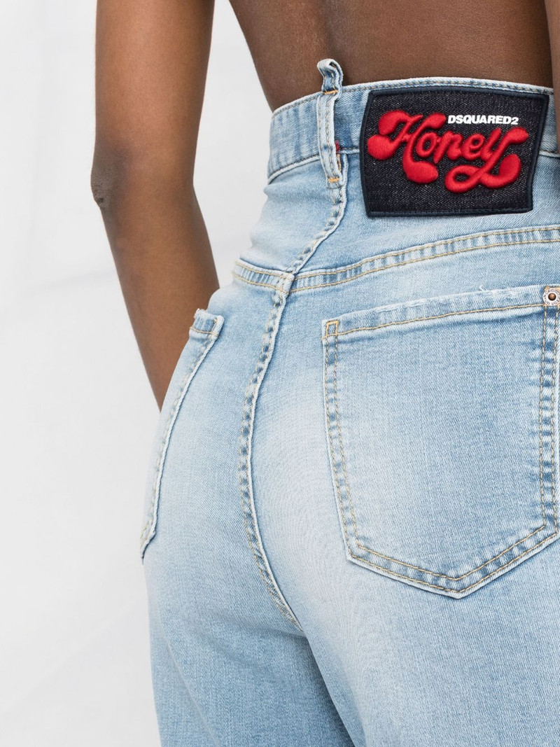 straight-leg jeans 3