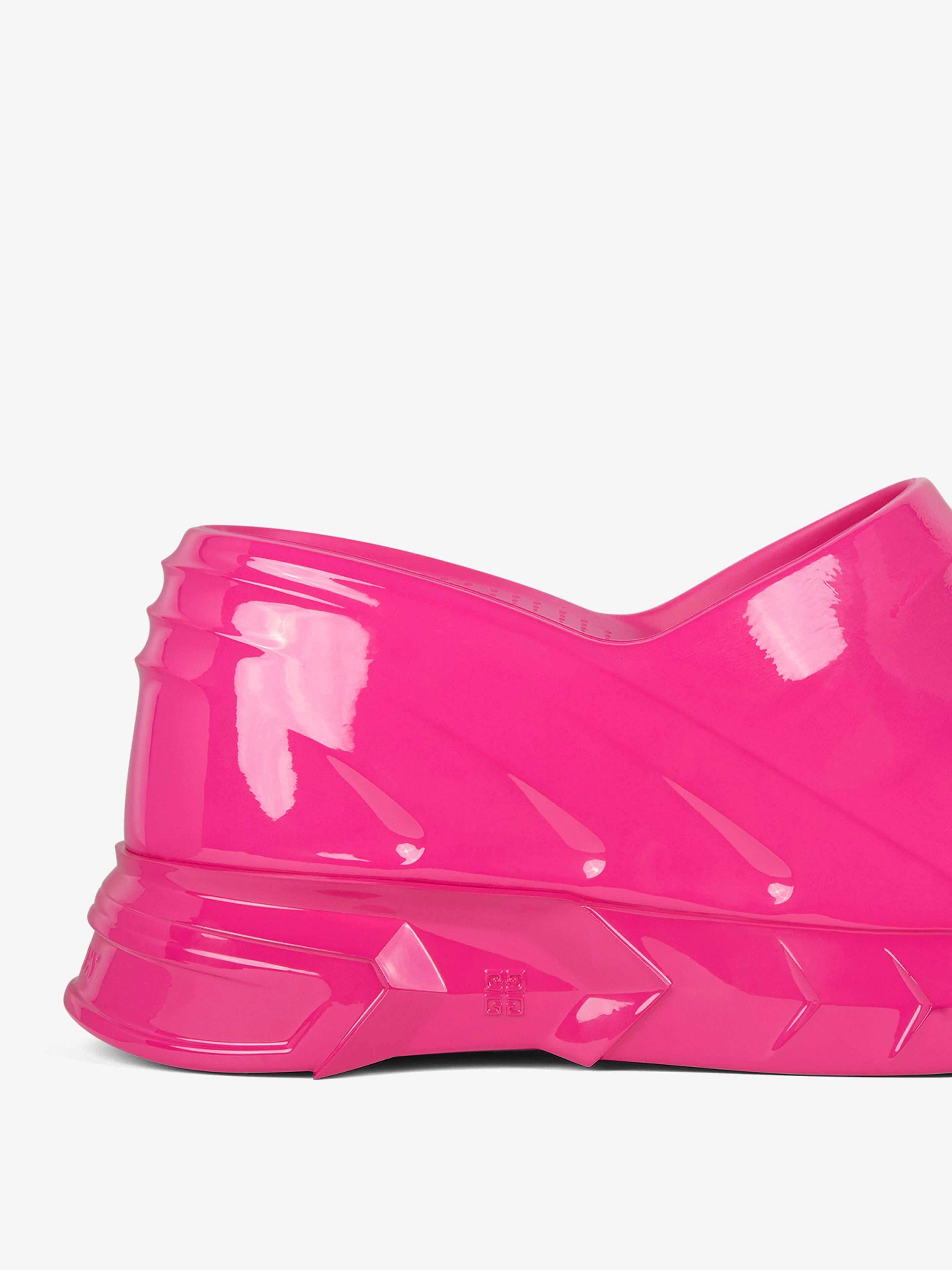 MARSHMALLOW WEDGE SANDALS IN RUBBER - 6