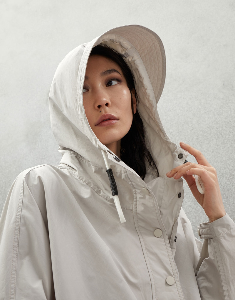 Water-resistant taffeta hooded outerwear jacket with shiny details 4