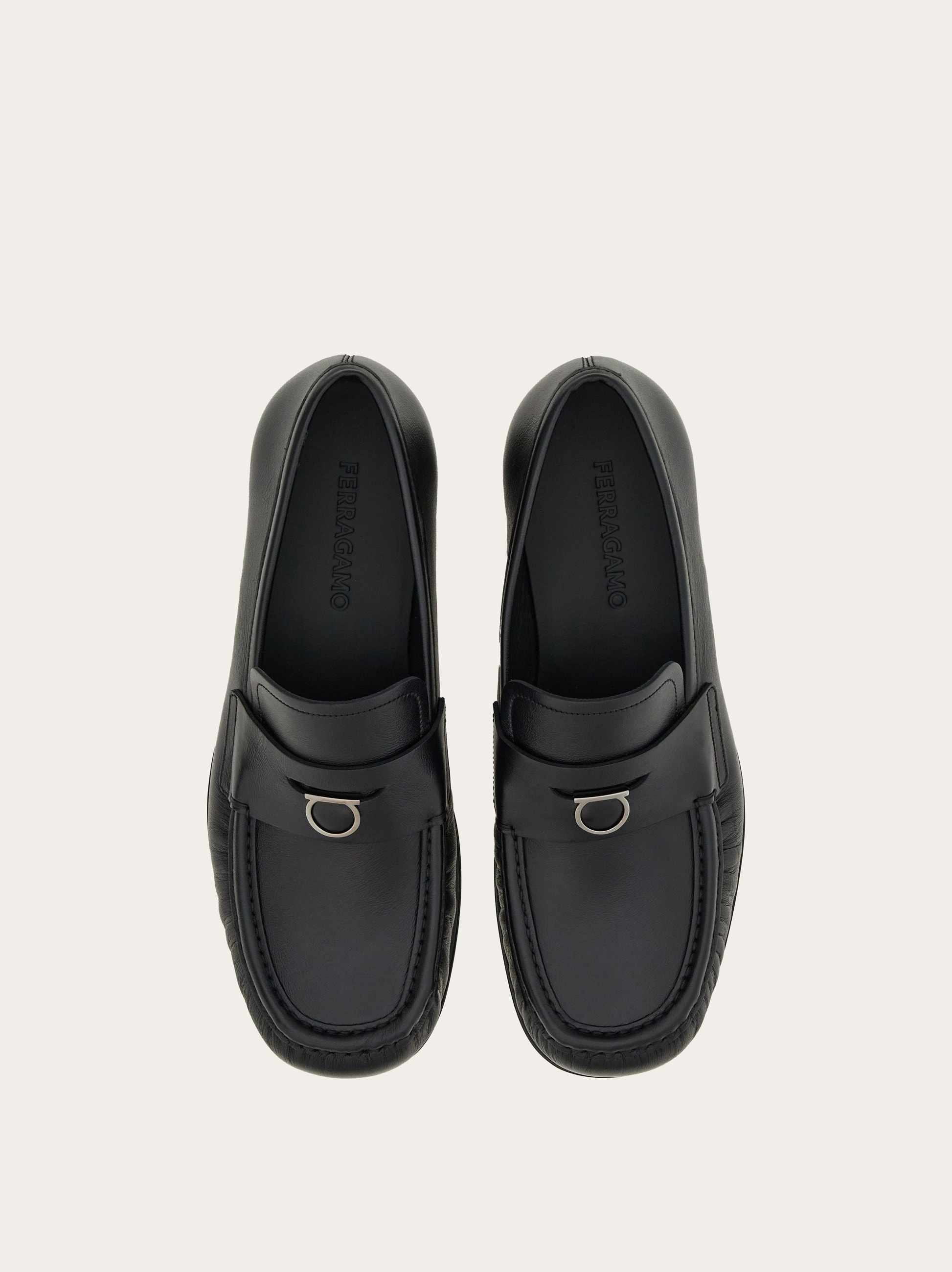 Penny loafer with Gancini ornament - 2